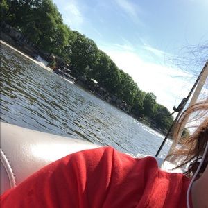 Meet your Posher, Elisha